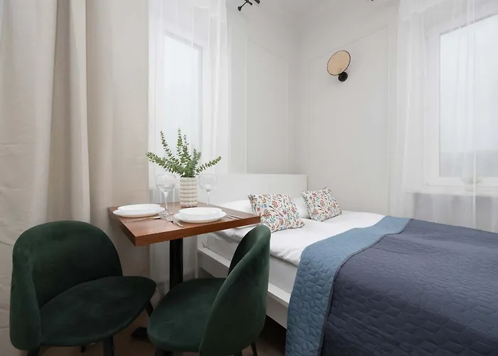 Daire Budget-friendly Mokotow Micro-apartment For 2 Guests In By Renters